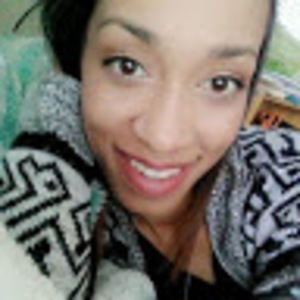 Meet your Posher, Denae